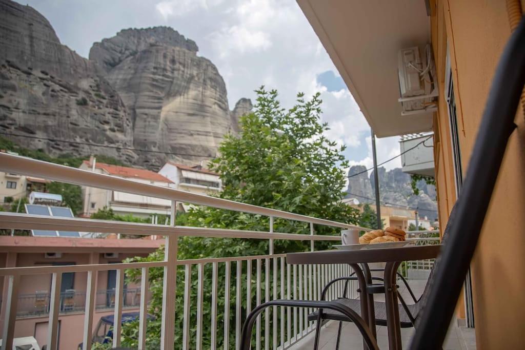 Апартаменты House With Amazing View Of Meteora Калампака Экстерьер фото
